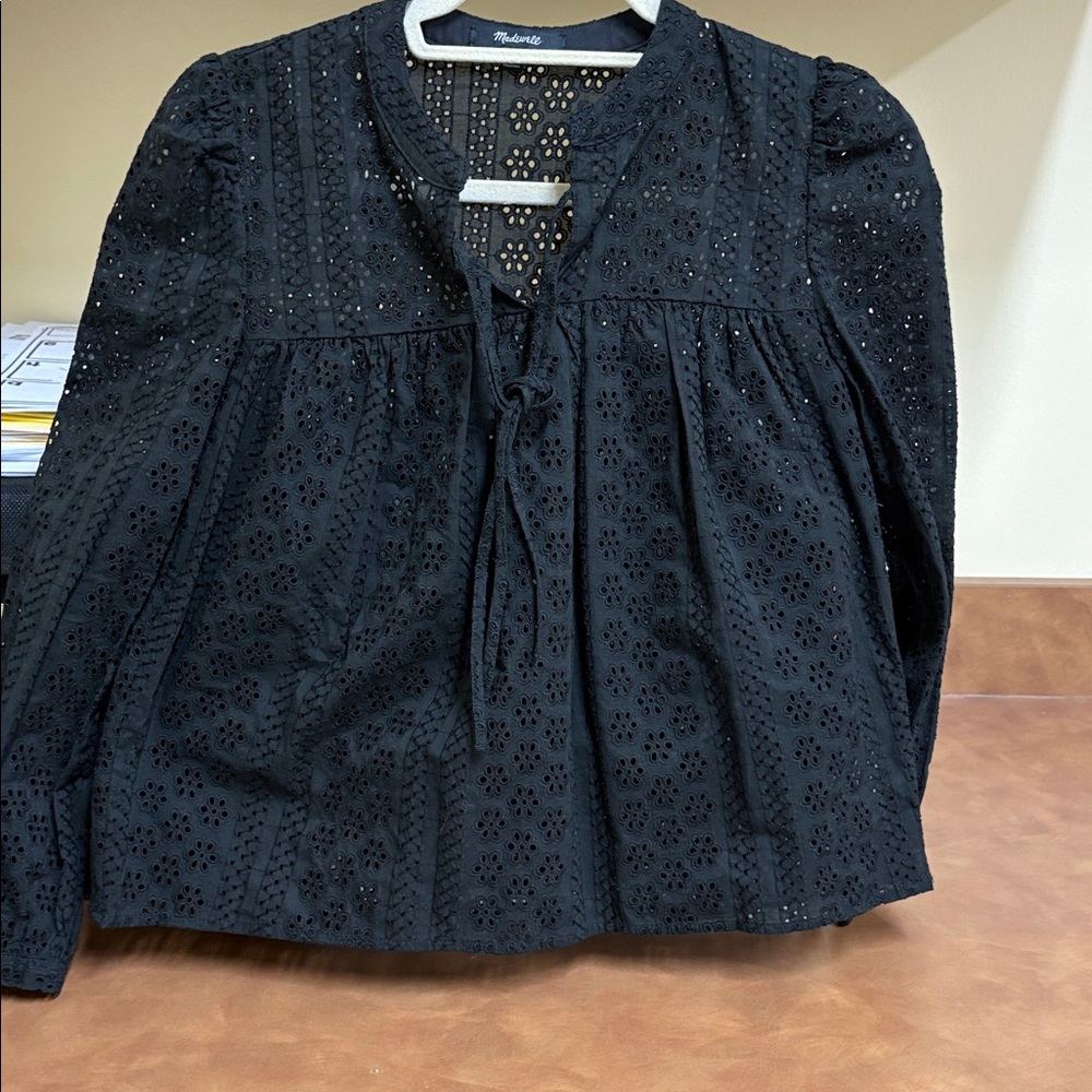 Madwell Black Eyelet Peasant Top With Tie Front Size XXS - Picture 3 of 7